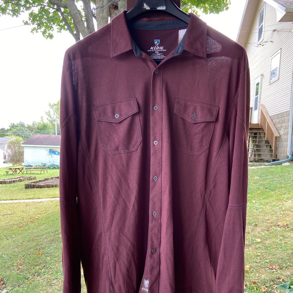 KUHL BUTTON DOWN LONG SLEEVE SHIRT